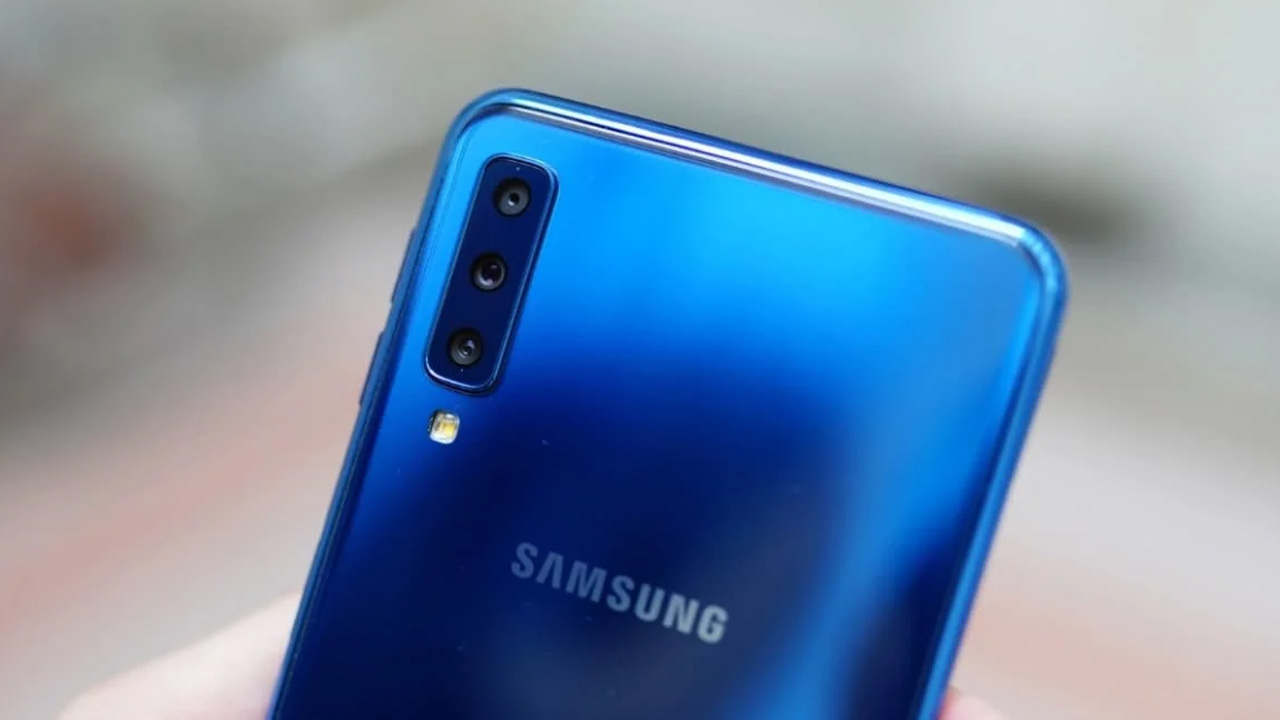 Samsung Galaxy A50 arka tasarım