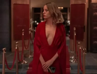 Netflix Dizisi Kimler Geldi Kimler Geçti - Oyuncuları, Tarihi, Fragmanı