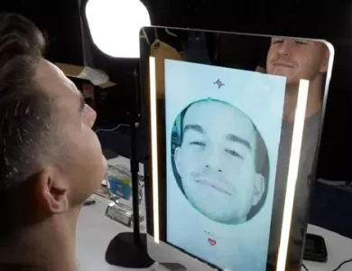 Yüzden Sağlık Analizi Yapacak Akıllı Ayna Tanıtıldı