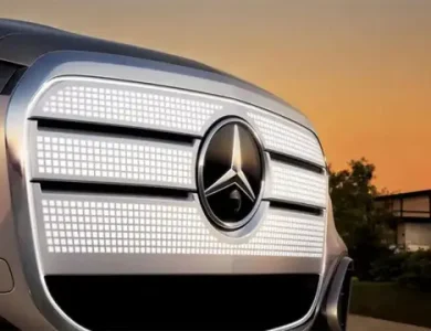 Mercedes-Benz, Dönüp Dönüp Tekrar Bakacağınız Elektrikli GLC'yi Tanıttı