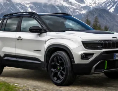 Jeep, Çok Sevilen Avenger'ın 4 Çeker Versiyonunu Türkiye'ye Getirdi: İşte Fiyatı!