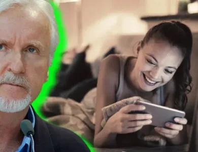 James Cameron'dan Telefondan Film İzleyenlere Sert Çıkış