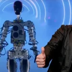 Tesla, İnsansı Robotu Optimus'un İlk Prototipini Gösterdi