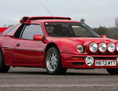 Ford'un Efsanevi Ralli Arabalarından Biri Açık Artırmaya Çıkarıldı